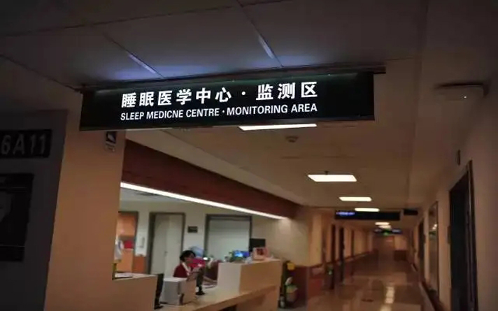 cpl門(mén)可以打發(fā)泡膠固定嗎