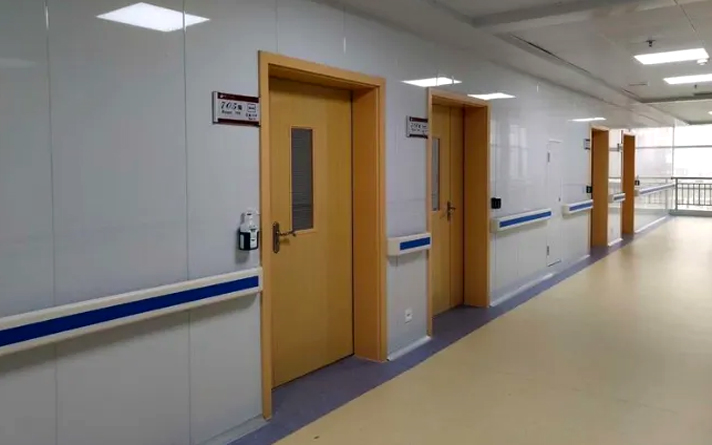 不銹鋼防撞門生產(chǎn)廠家